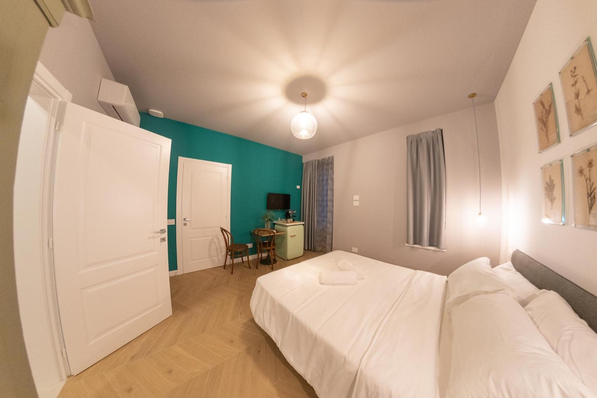 Sophia Boutique Suites Триест Экстерьер фото
