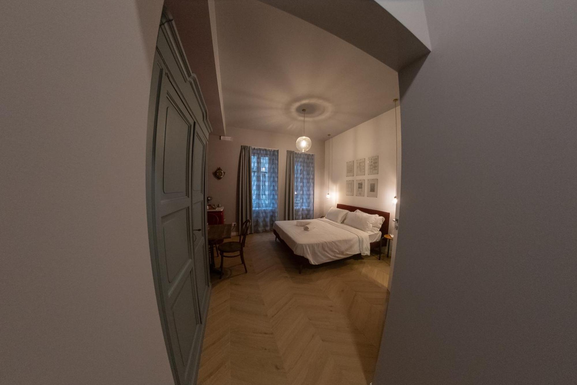 Sophia Boutique Suites Триест Экстерьер фото