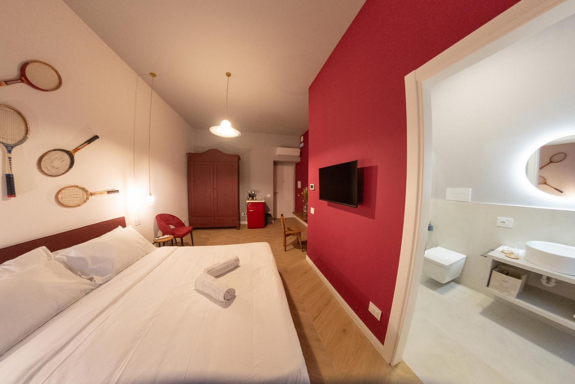 Sophia Boutique Suites Триест Экстерьер фото