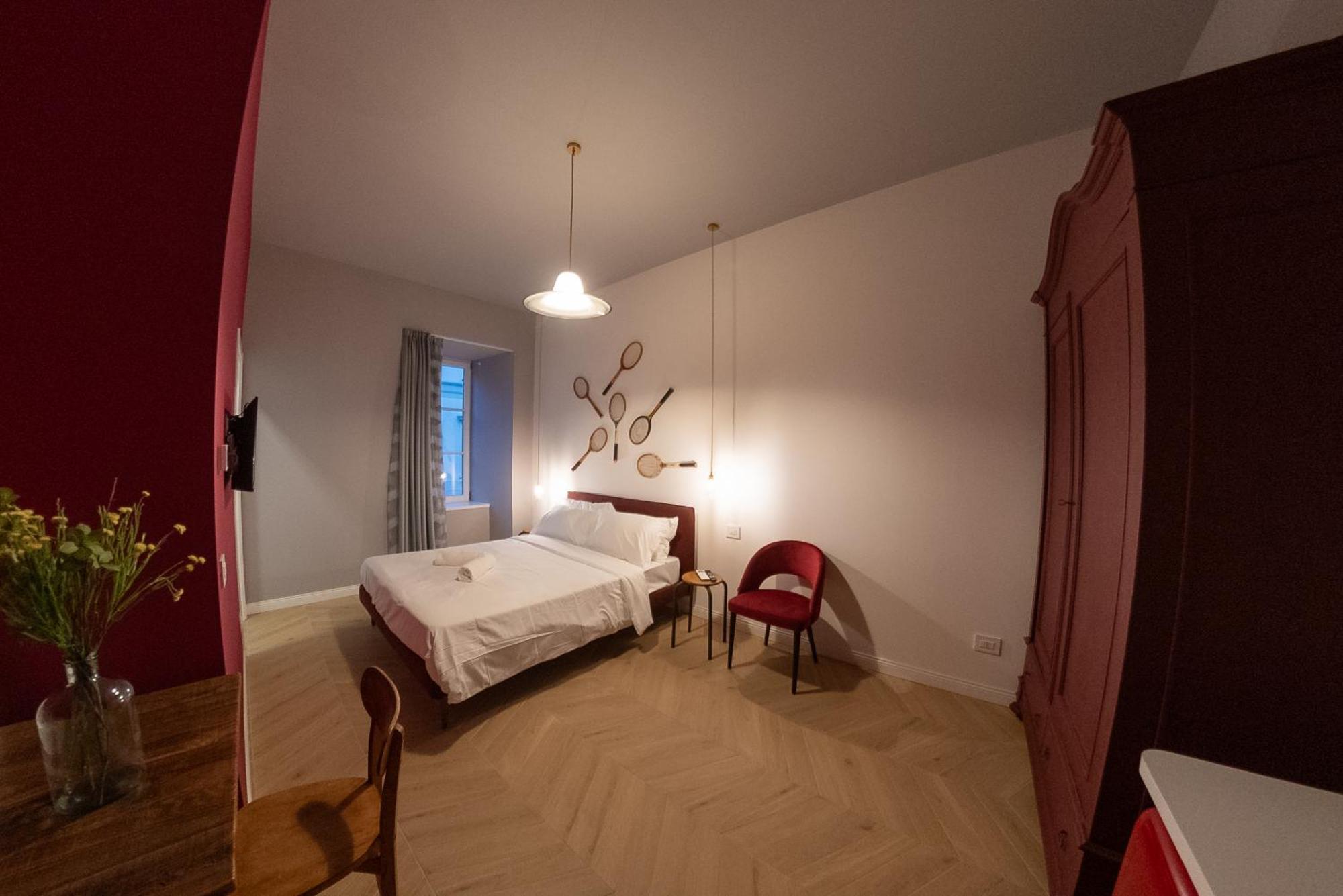 Sophia Boutique Suites Триест Экстерьер фото